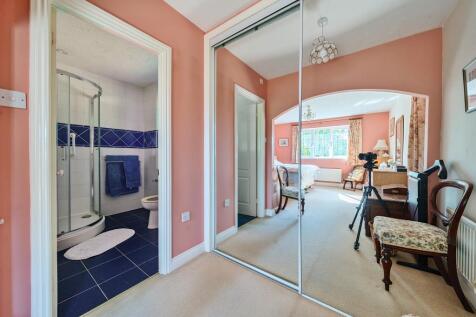 Dressing area / en-suite