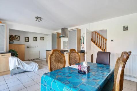 Dining Area/Kitchen