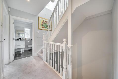 First floor landing