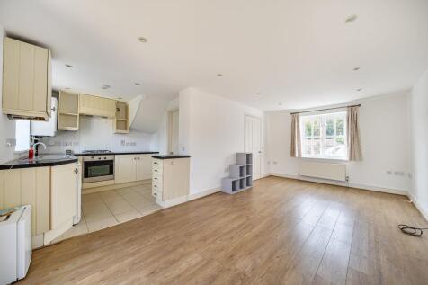 Living Area/Kitchen