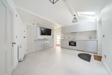 Kitchen Living Room/Dining Room