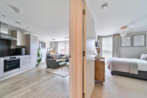 Kitchen/Reception