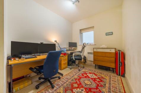 Bedroom/Study
