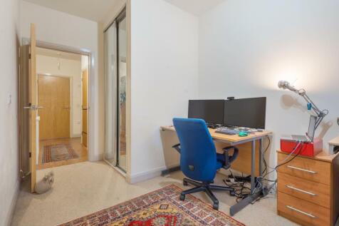 Bedroom/Study