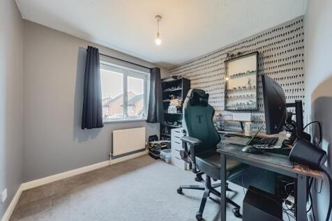 Bedroom/Study