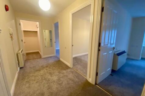 Entrance hall 1