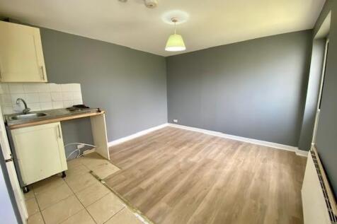 Studio/ Bedroom