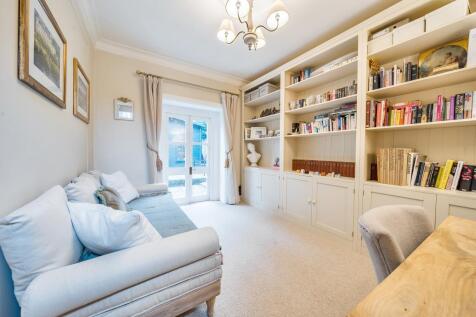 Reception/ Office/ Study