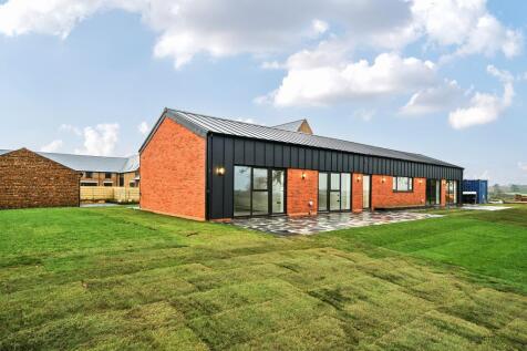 360 wrap around garden plot