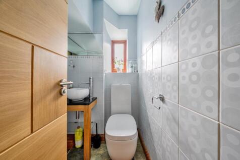 Bathroom 2
