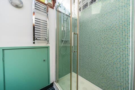 Ensuite Shower Room