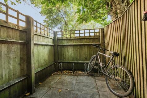 Residents Cycle Store