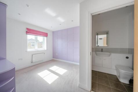 Bedroom with En Suite