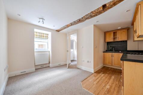 Living Area/ Kitchen