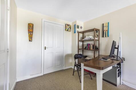 Bedroom/Study