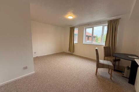 Living/Bedroom
