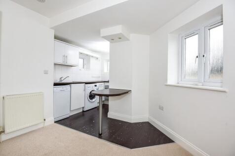 Living Room / Kitchen