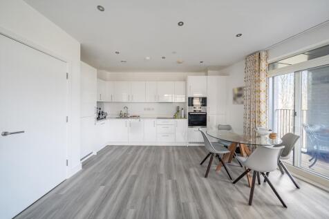 Kitchen/Dining Area