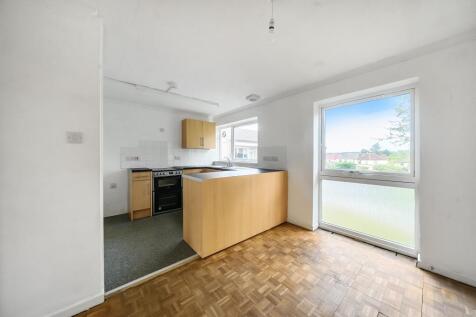 Kitchen / Reception