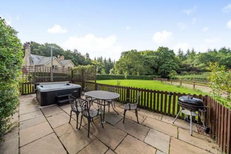 Cottage 2 Seating Area