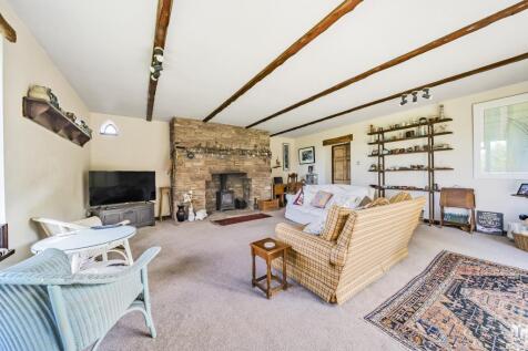 Formal lounge