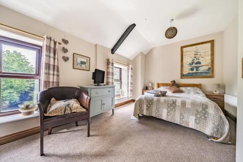 Bedroom with en-suite