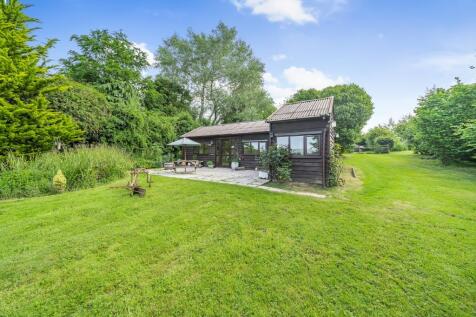 Separate office/outbuilding
