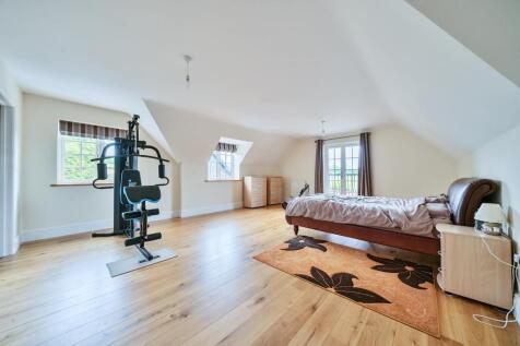 Principal bedroom