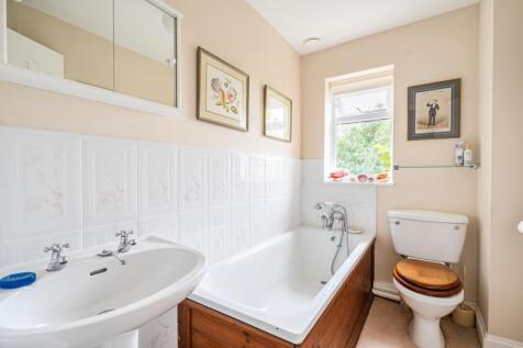 Bedroom 2 En-Suite