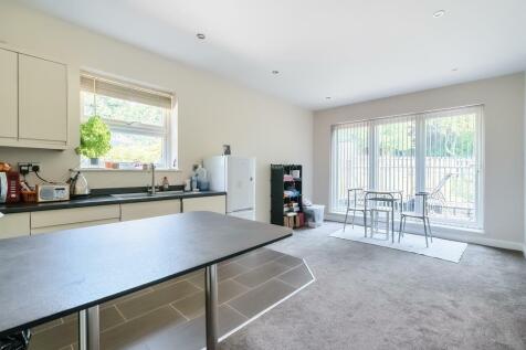 Kitchen/Reception