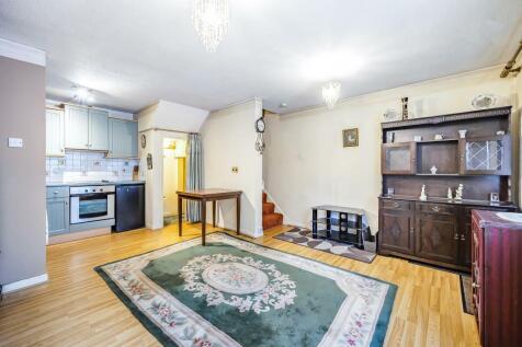 Reception/Kitchen