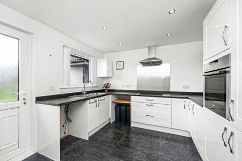 Kitchen/Breakfasting Room