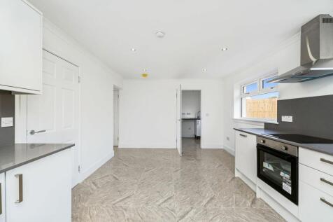 Kitchen/Dining Area