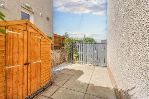 Side Garden Space