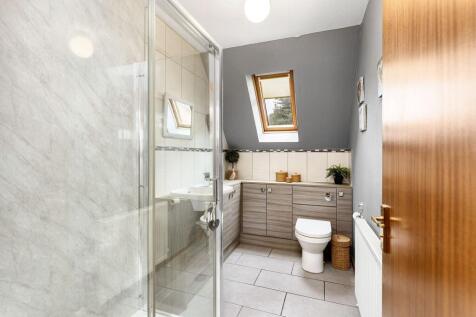 Family Shower Room