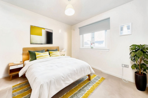 Bedroom 3/ Home Office