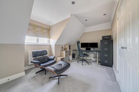 Bedroom/Study