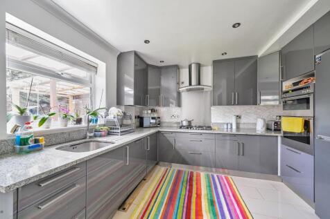Reception/Kitchen