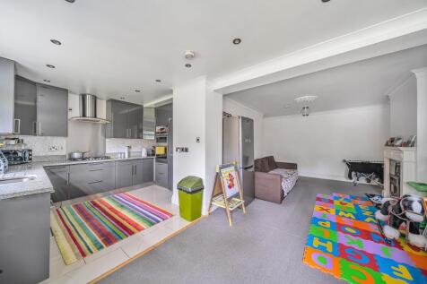 Reception/Kitchen