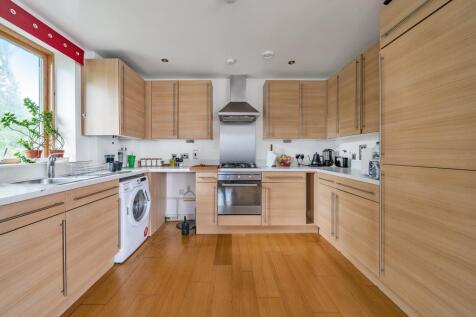 Reception/Kitchen