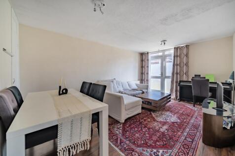 Living/Dining Area