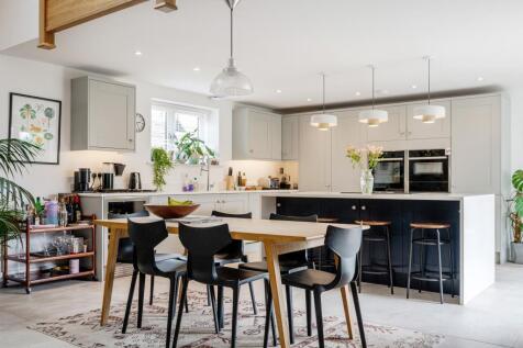 Dining  / Kitchen