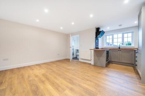 Reception/Kitchen/Bedroom