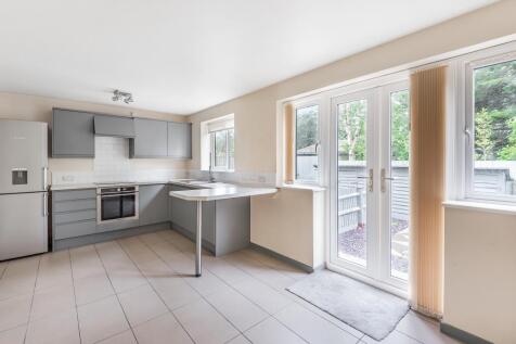 Living Area/Kitchen