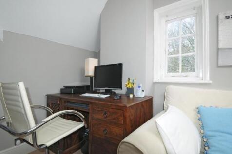 Lounge/Study Area