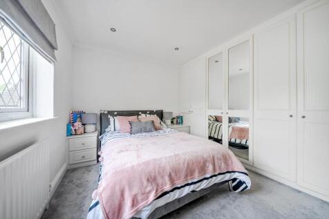 1361617-8-68dd423...