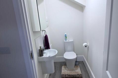 Ground Floor Bathroom