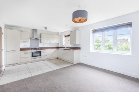 Open plan kitchen/living area