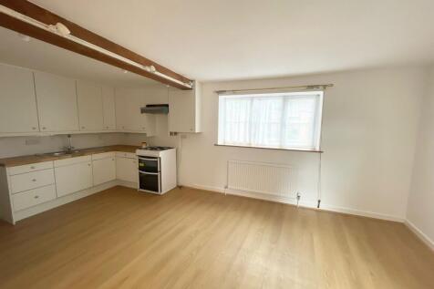 Kitchen/Dining Area