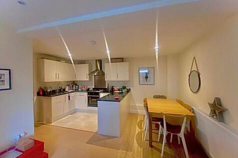 Living Area/Kitchen